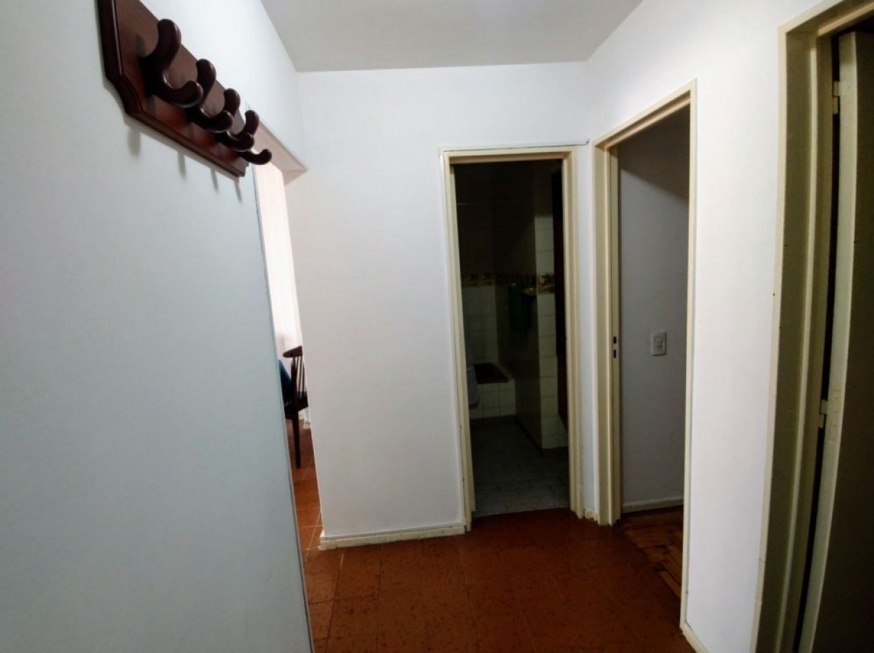 Departamento dos ambientes, en zona Aldrey a pocas cuadras de la playa.